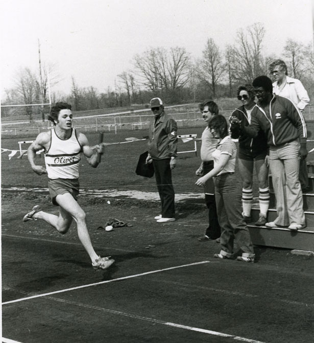 Photo-Pat Peregoy 400m Relay Finish